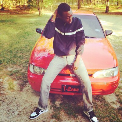 Profile Picture of Travis Gladden (@iiRock_Jordans) on Twitter
