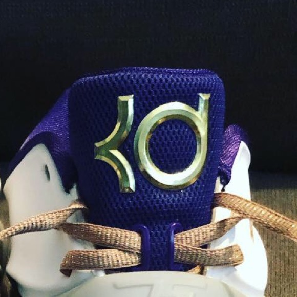 Profile Picture of Drew Newman (@drewnewman25) on Poshmark