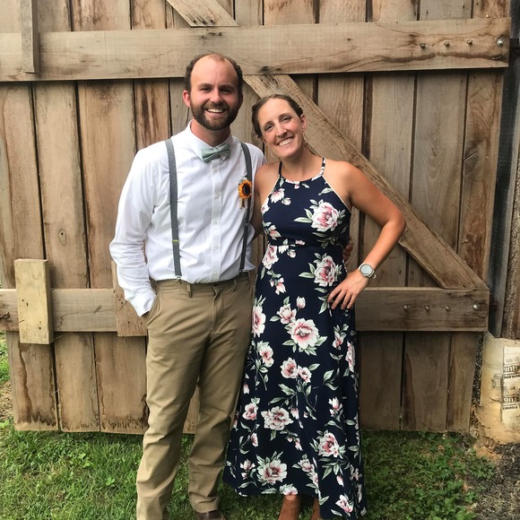 Profile Picture of Abi Lingwall (@abilingwall) on Poshmark