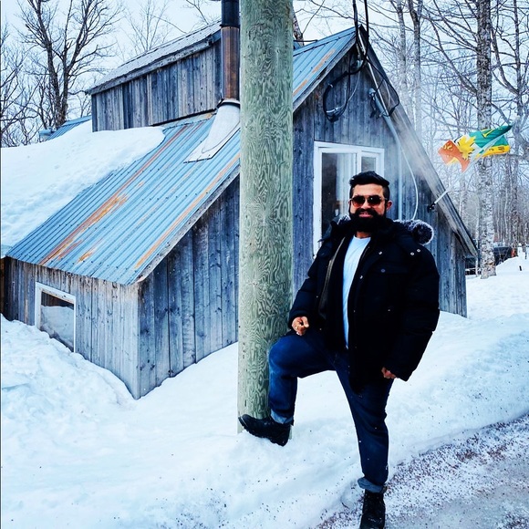 Profile Picture of Prateek Devnani (@prateekdevnani) on Poshmark