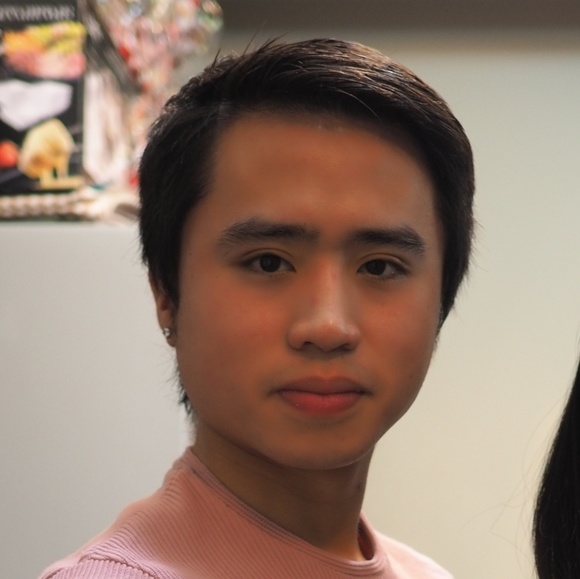 Profile Picture of Carl Mateus (@carlmateus) on Poshmark