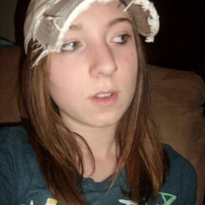 Profile Picture of Ashlynn Foster (@BebyAsh) on Twitter