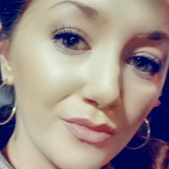 Profile Picture of Erica Owenby (@ericaowenby) on Poshmark