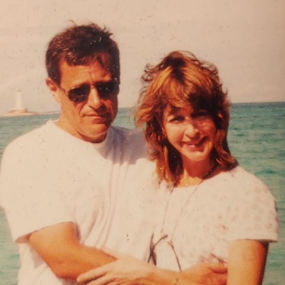 Profile Picture of David Teichman (@davidteichman) on Poshmark