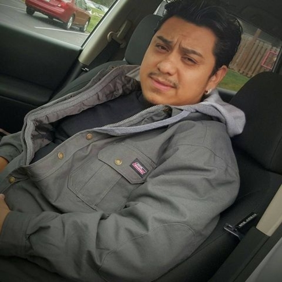 Profile Picture of Ivan Benavides (@chimimoso24) on Poshmark