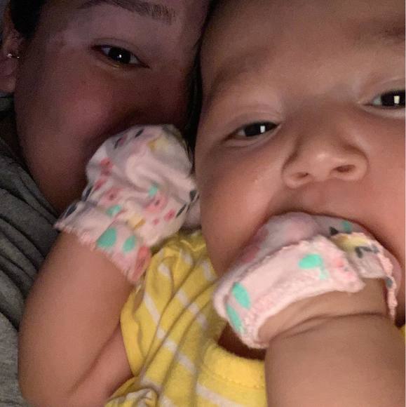 Profile Picture of Leslie Chazari (@lesliechazari) on Poshmark