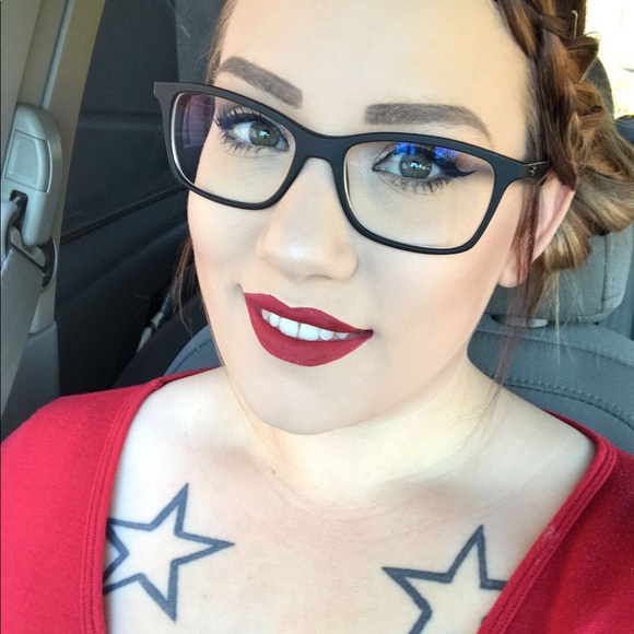 Profile Picture of Candice Royals (@croyals89) on Poshmark