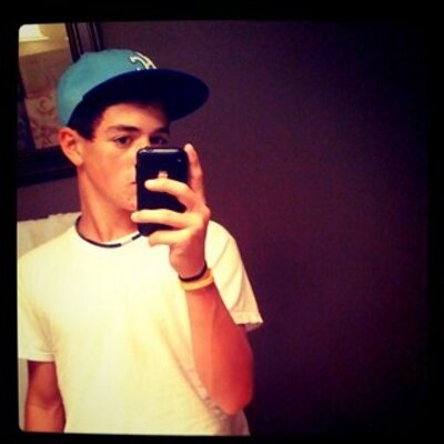Profile Picture of Trevor Mallett (@trevormallett15) on Twitter