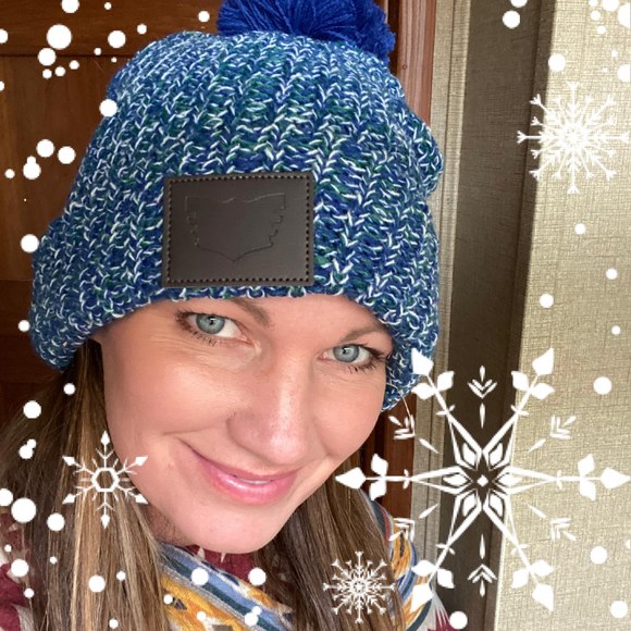 Profile Picture of Sammy Ryan (@sammyluanna) on Poshmark