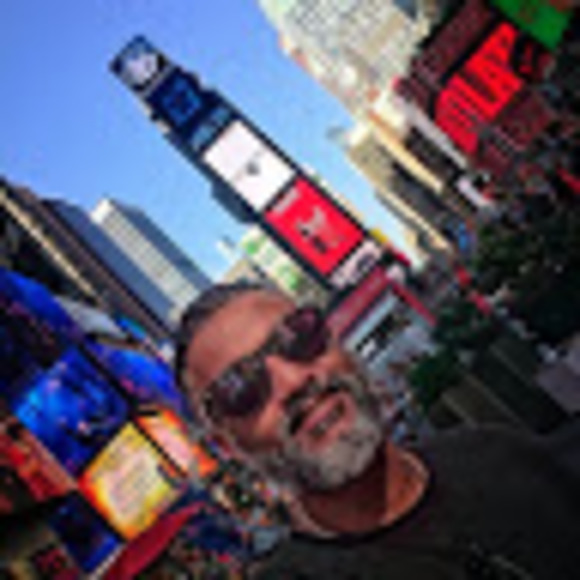 Profile Picture of Ahmed Nawaz (@anawaz) on Poshmark