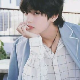 Profile Picture of Kim tae hyung (@kk4462657) on Pinterest