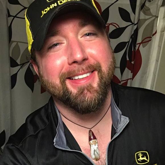 Profile Picture of James Wheeler (@jameswheeler679) on Poshmark