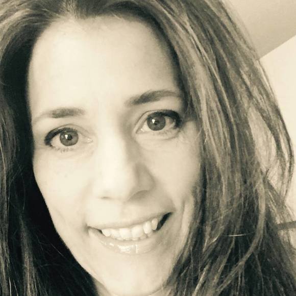 Profile Picture of Sandy Welbourne (@ibsanz4) on Poshmark