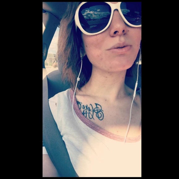 Profile Picture of Rene Claspill (@mscarolynrene) on Poshmark