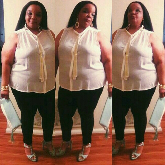 India Galentine - Poshmark Profile Picture of India Galentine (@indo_closet) on Poshmark