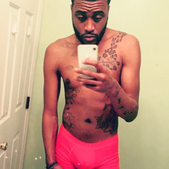 Profile Picture of Brian Montez (@brianmontez) on Poshmark