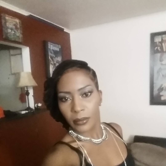 Profile Picture of Sandy Duncan (@mspanda74106) on Poshmark