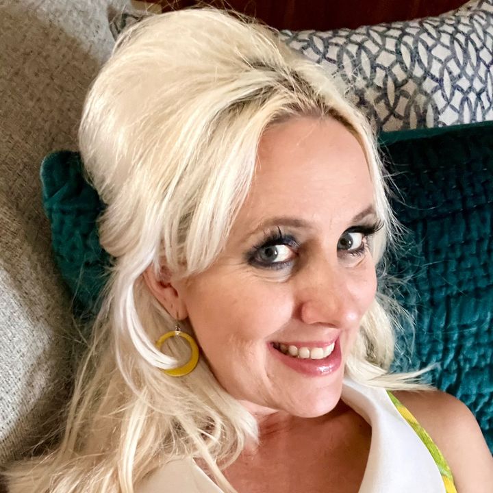 Profile Picture of Robyn (@robynreneeriley) on Tiktok