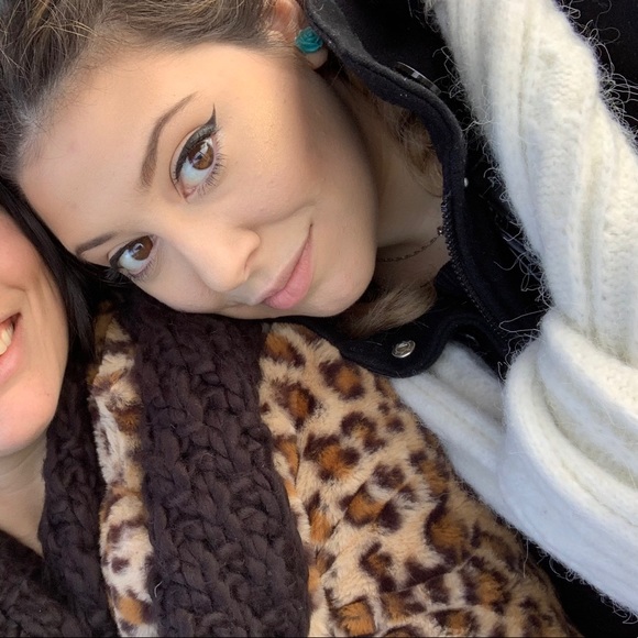 Profile Picture of Amanda Diglio (@diglioamanda) on Poshmark