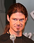 Profile Picture of Todd Hollensheadon Wikipedia