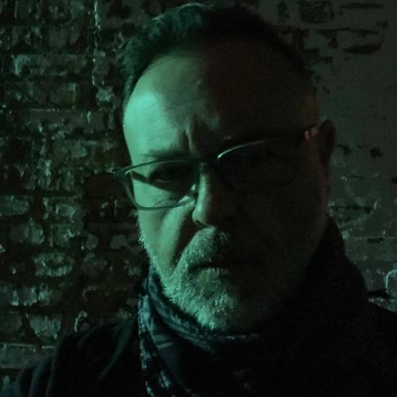Profile Picture of Colin Peterson (@bilt2shred) on Poshmark