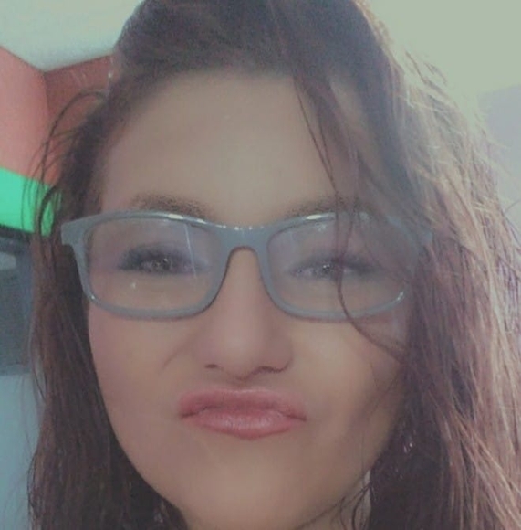 Profile Picture of Dena Roberts (@maedino605) on Poshmark