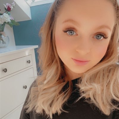 Profile Picture of Becky Marie Hilsden  🦒 (@beckymarieee_xo) on Twitter