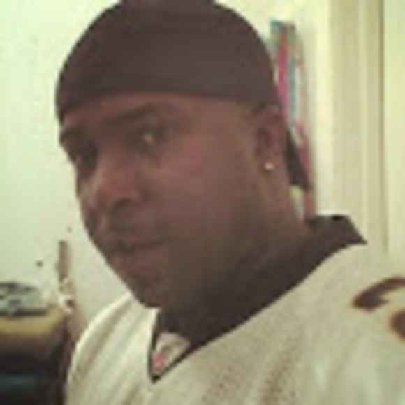 Profile Picture of Patrick Dyson (@pdyson17) on Poshmark