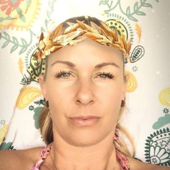 Profile Picture of Melissa Helminiak (@m_helminiak) on Poshmark