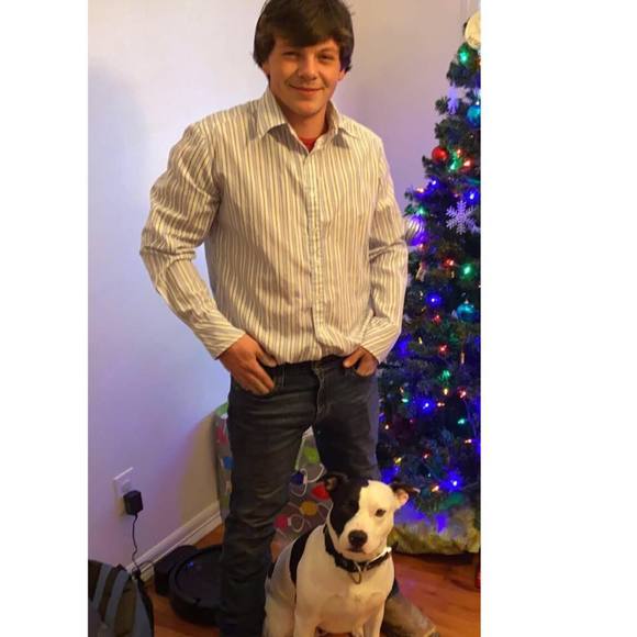 Profile Picture of Austin Guess (@austinguess967) on Poshmark