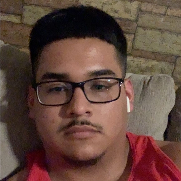 Profile Picture of Felipe Hurtado (@hurtado713) on Poshmark