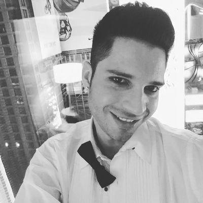 Profile Picture of Steven C. Schroeder (@PapiChulo85) on Twitter