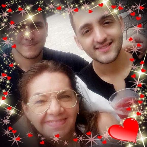 Profile Picture of Cecilia Andrade (@chechiandrade) on Poshmark