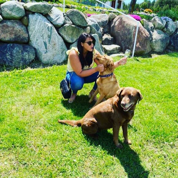 Profile Picture of Jessica Wozniak (@jessicakw17) on Poshmark