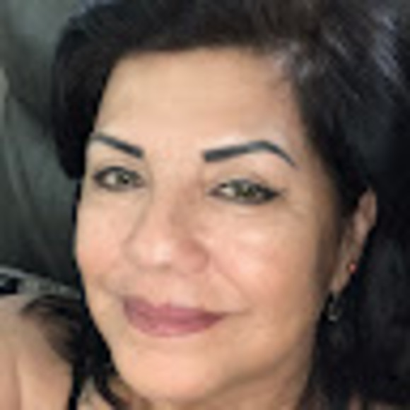 Profile Picture of Norma lee Falcon (@normaleefalcon) on Poshmark