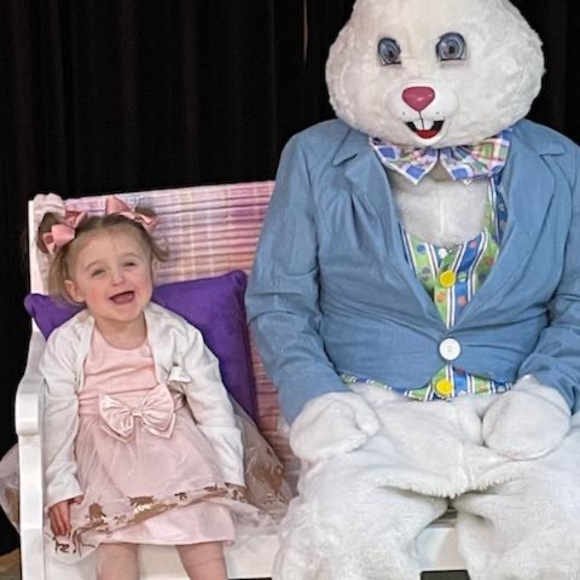 Profile Picture of Erika Myers (@ejmyers2020) on Poshmark