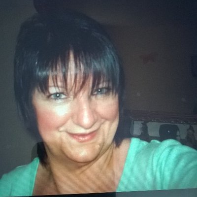 Profile Picture of Eileen Docherty (@cancerian61) on Twitter
