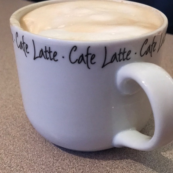 Profile Picture of Lisa Kusnetzky (@llk1167) on Poshmark