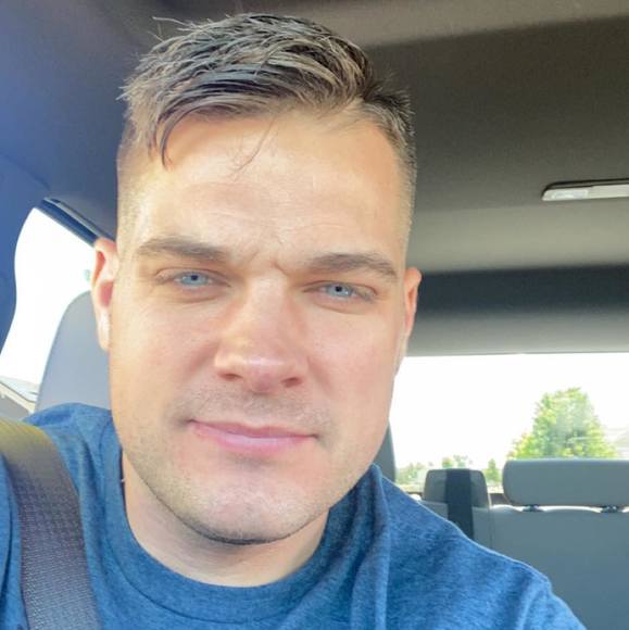 Profile Picture of Justin Price (@jpprice59) on Poshmark