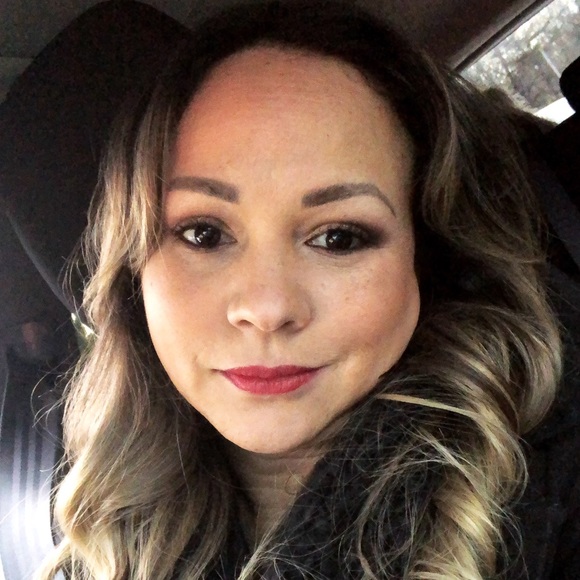 Grisalid Ortmann - Poshmark Profile Picture of Grisalid Ortmann (@ortmanngrisa) on Poshmark