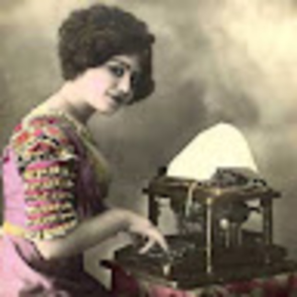 Profile Picture of S.a. Sarnoff (@sarnova) on Poshmark