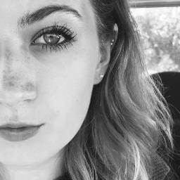 Profile Picture of Rowan Davis (@RowanDavisxx) on Twitter