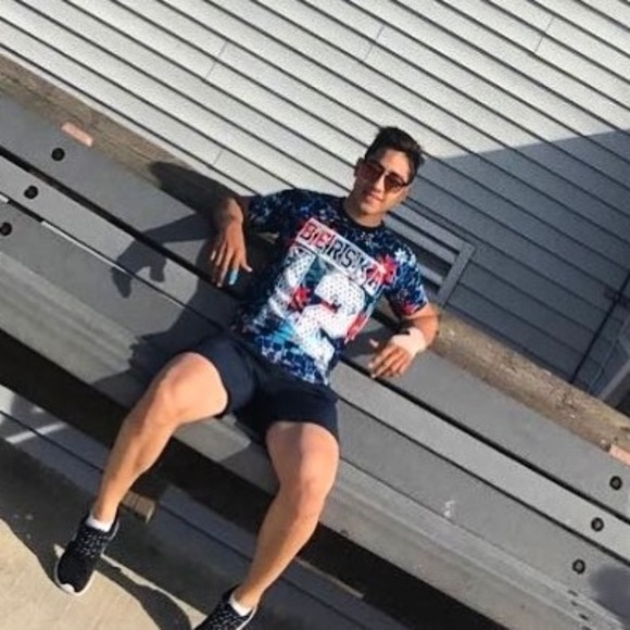 Profile Picture of Luis manuel Bartolozzi (@marismsbp) on Poshmark