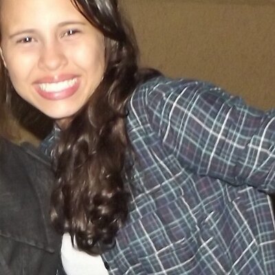 Profile Picture of Sara Abreu (@saraabreu13) on Twitter