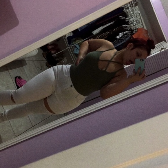 Profile Picture of Anaisis Francos (@anyslayss) on Poshmark