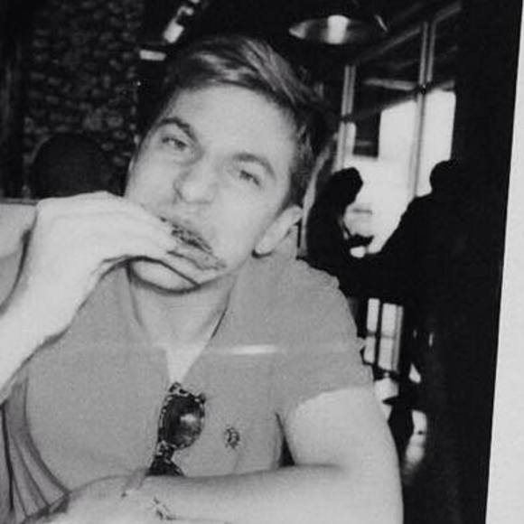 Profile Picture of Brian Wayne (@brian_wayne) on Poshmark