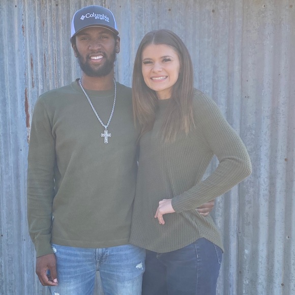 Profile Picture of Haley Nolan (@haley_nolan) on Poshmark