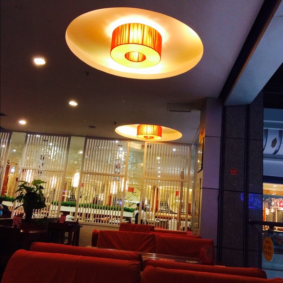 Profile Picture of Gao Xiang (@fya12) on Poshmark