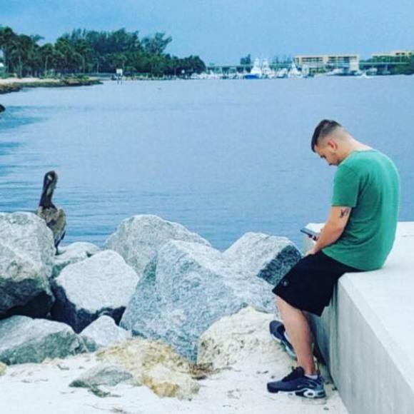 Profile Picture of Nicholas Woomer (@woom302) on Poshmark