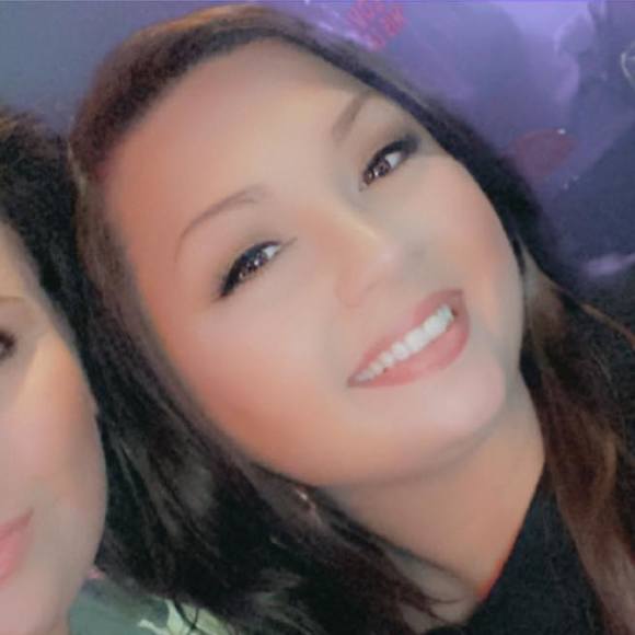 Profile Picture of Autumn Horton (@ahhorton95) on Poshmark